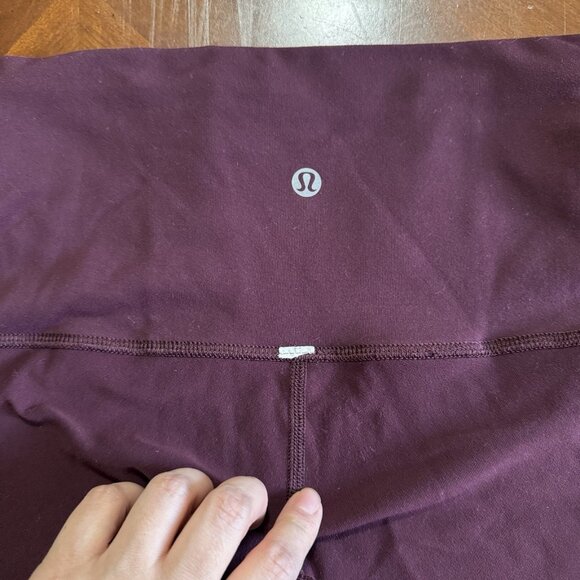 Lululemon Burgundy Reversible High Rise Pant Leggings Size 4 Women’s - Picture 5 of 14